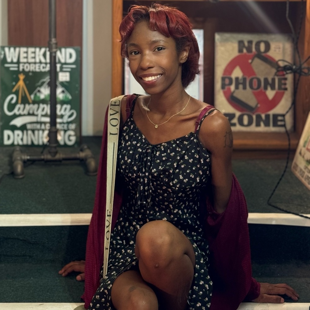 Meet your Posher, Janay